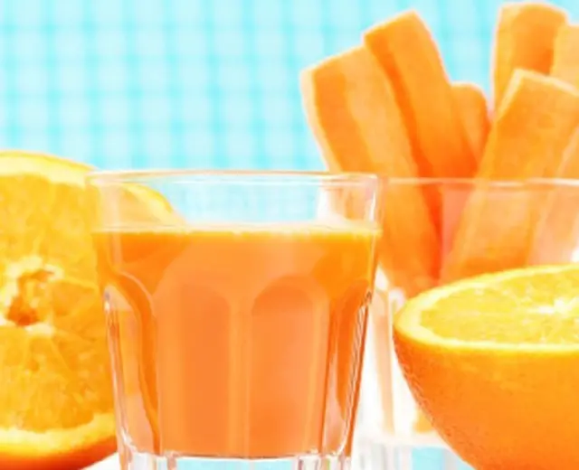Suco de laranja e cenoura