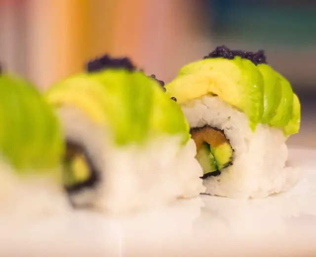 Sushi de abacate